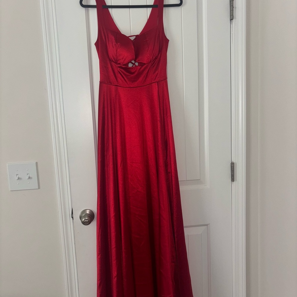 Honey and Rosie Red Ruched Sleeveless Prom Gown